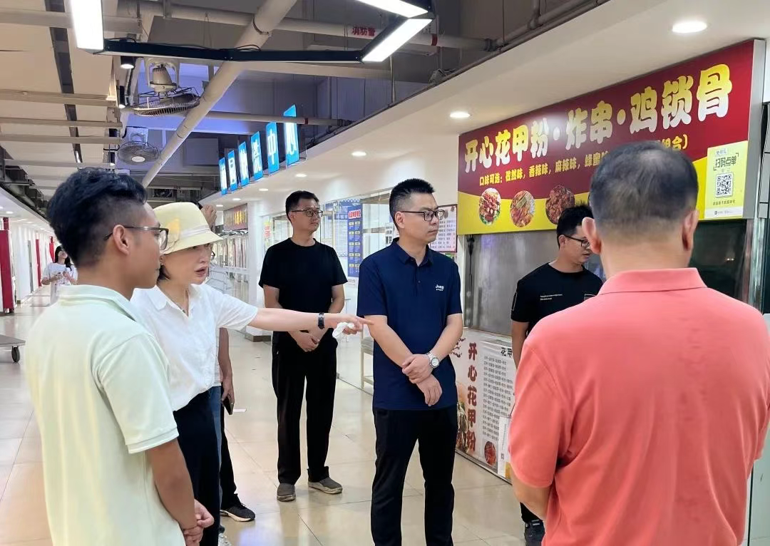 人人講安全 個個會應(yīng)急|華貿(mào)學(xué)院開展安全生產(chǎn)月校園安全隱患排查專項行動